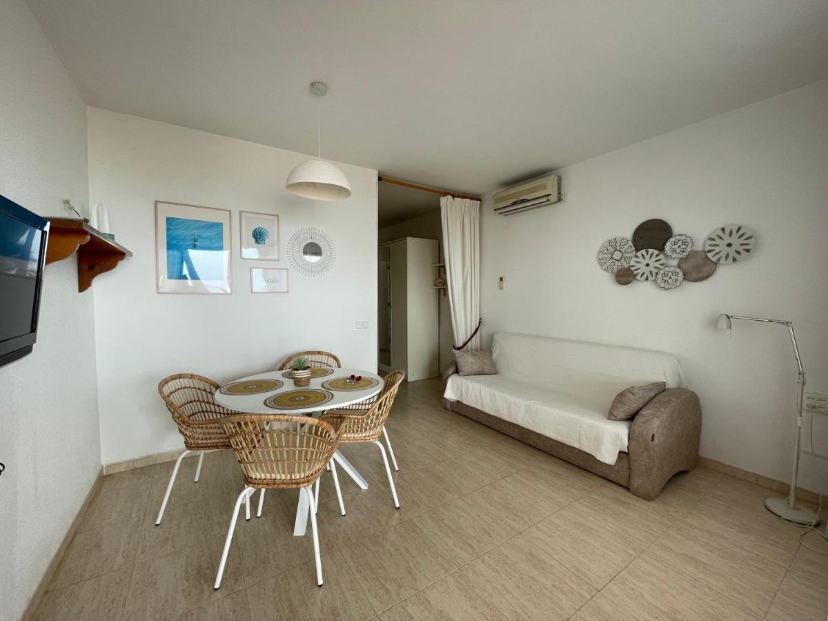 Apartamentos Haus Am Meer กัมบริลส์ ภายนอก รูปภาพ