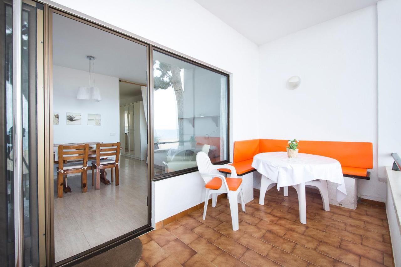 Apartamentos Haus Am Meer กัมบริลส์ ภายนอก รูปภาพ