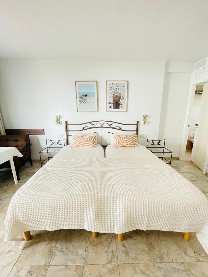 Apartamentos Haus Am Meer กัมบริลส์ ภายนอก รูปภาพ