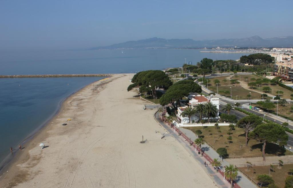 Apartamentos Haus Am Meer กัมบริลส์ ภายนอก รูปภาพ
