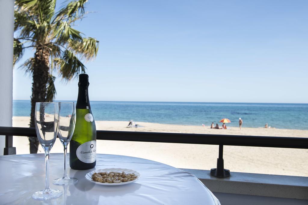 Apartamentos Haus Am Meer กัมบริลส์ ภายนอก รูปภาพ
